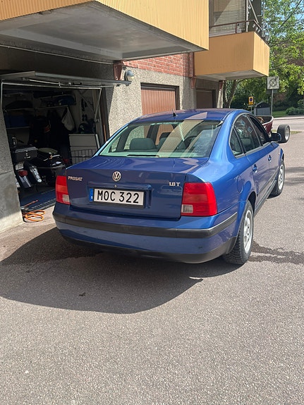 Volkswagen Passat 4 of 4