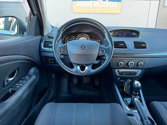 Renault Megane 9 of 15