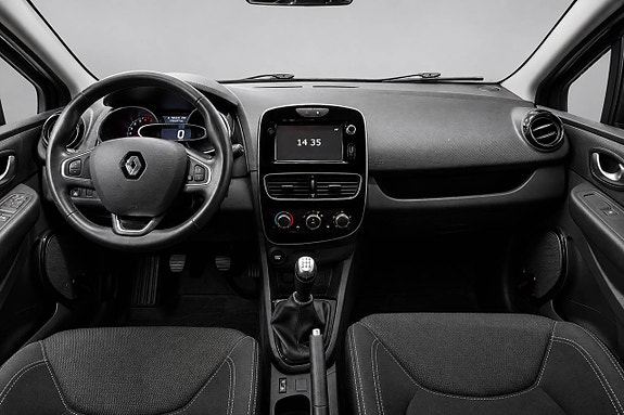 Renault Clio 12 of 14