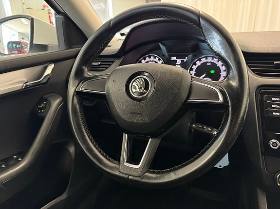 Skoda Octavia 14 of 19