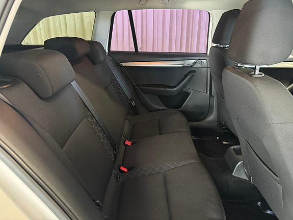 Skoda Octavia 9 of 19