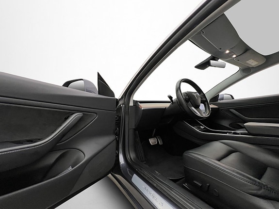Tesla Model 3 10 of 30