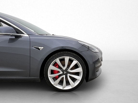 Tesla Model 3 29 of 30