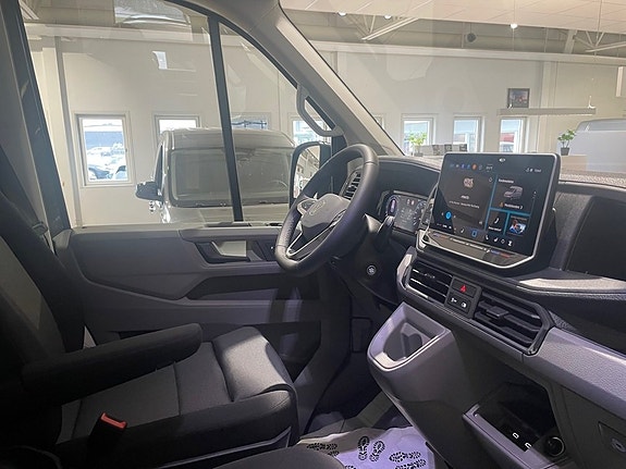 Volkswagen Crafter 4 of 5