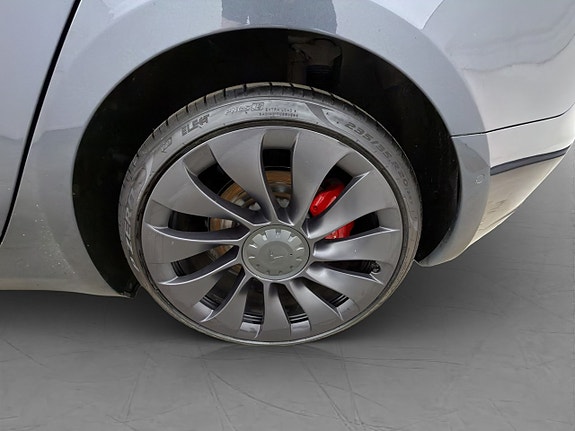 Tesla Model 3 30 of 30