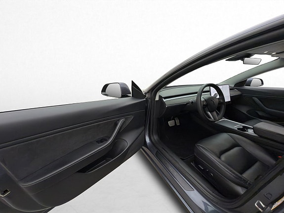 Tesla Model 3 10 of 30