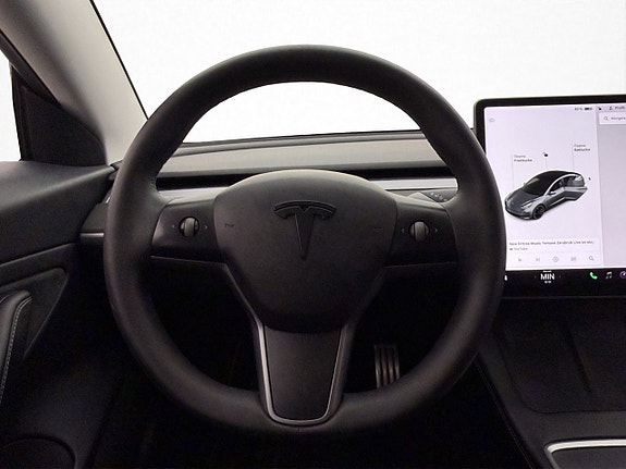 Tesla Model 3 24 of 30