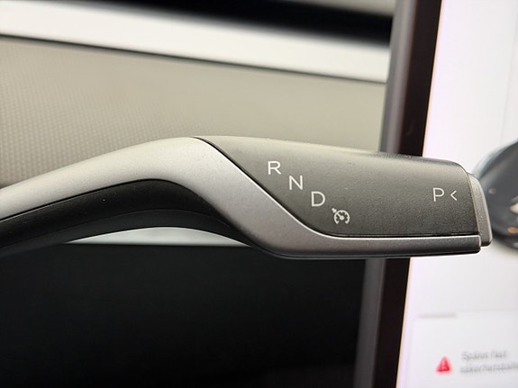 Tesla Model 3 27 of 30