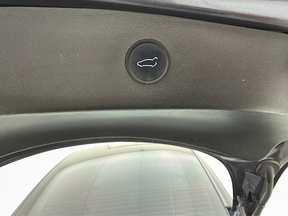 Tesla Model 3 28 of 30