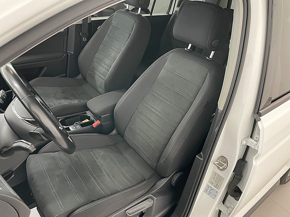 Volkswagen Touran 8 of 20