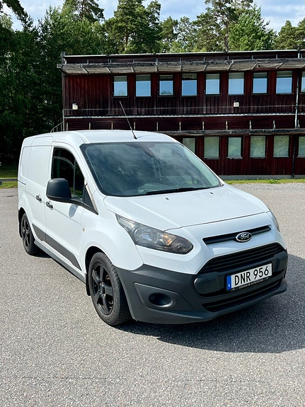 Ford Transit Connect 2 of 5