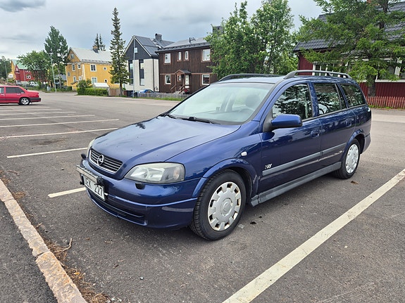 Opel Astra 2 of 5