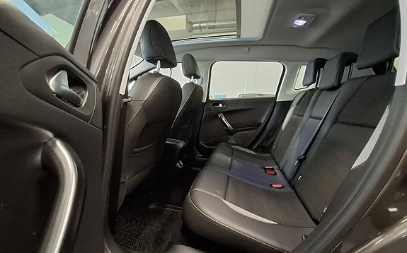 Peugeot 2008 15 of 23