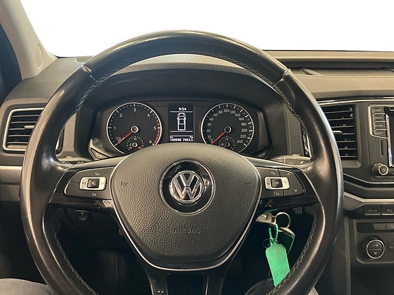 Volkswagen Amarok 11 of 12
