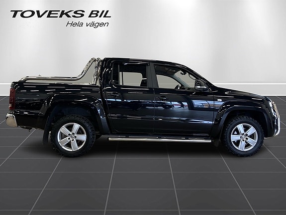 Volkswagen Amarok 2 of 12