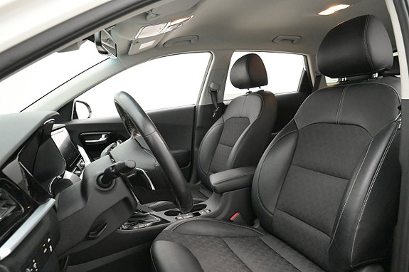 Kia Niro 10 of 27