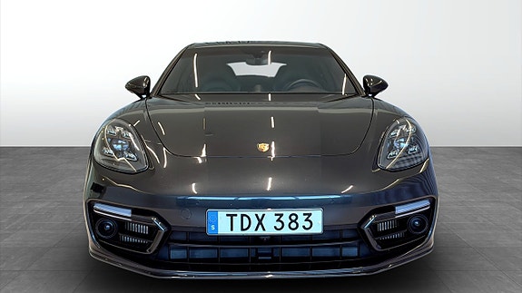 Porsche Panamera 4 8 of 15