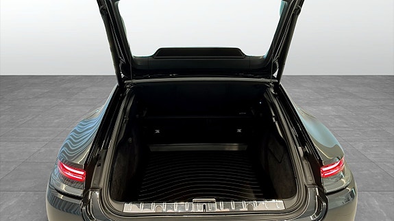 Porsche Panamera 4 10 of 15