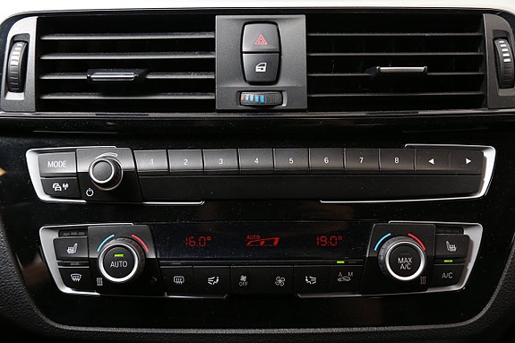 BMW 118i 21 of 25