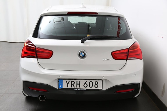 BMW 118i 7 of 25