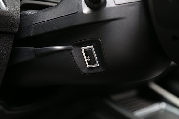 BMW 118i 14 of 25