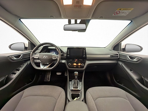 Hyundai IONIQ 17 of 30