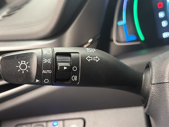 Hyundai IONIQ 22 of 30