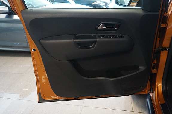 Volkswagen Amarok 4 of 5