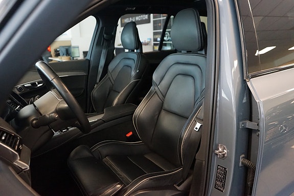 Volvo XC90 6 of 27