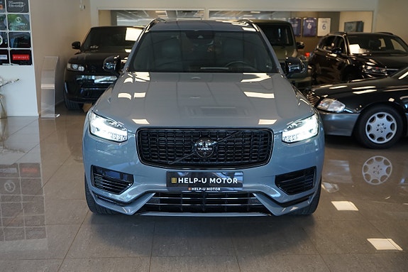 Volvo XC90 2 of 5