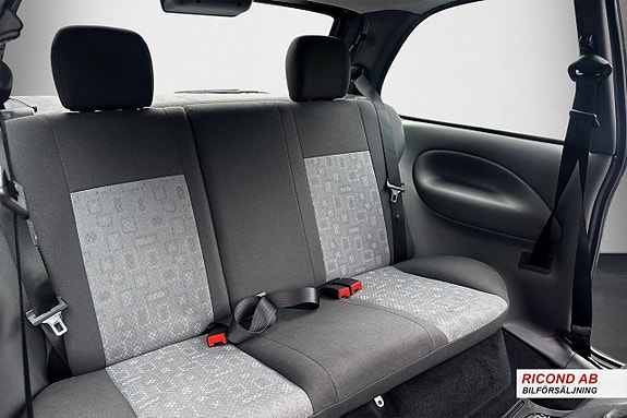 Ford Fiesta 14 of 15