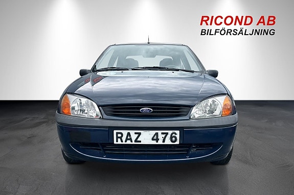 Ford Fiesta 9 of 15