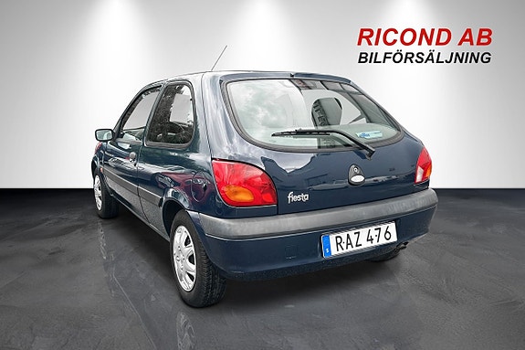 Ford Fiesta 7 of 15