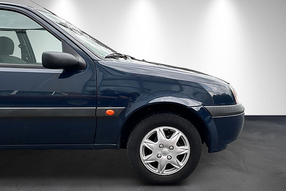 Ford Fiesta 4 of 15