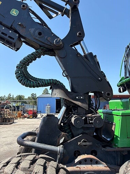 John Deere 1170 E 8 of 24