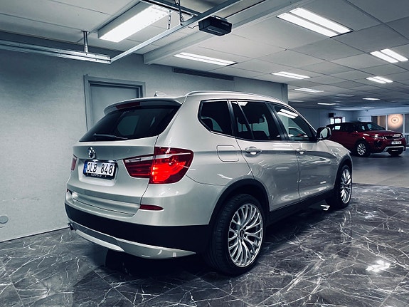 BMW X3 4 of 5