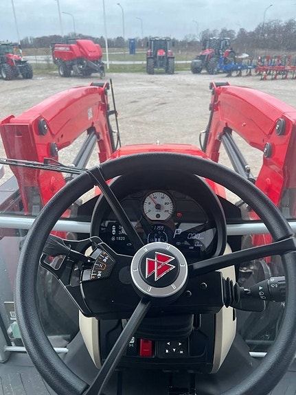Massey Ferguson 5M.95 6 of 7