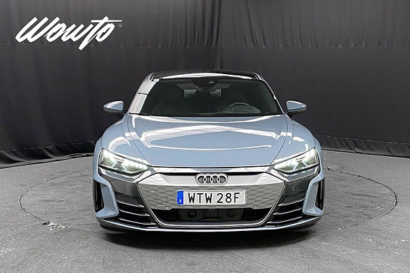 Audi e-tron GT 2 of 26
