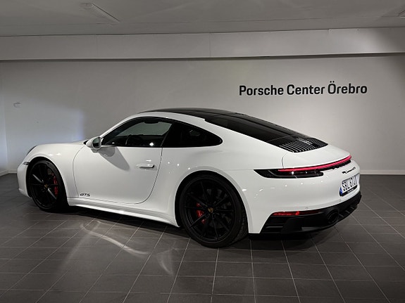 Porsche 911 Carrera 4 GTS 2 of 5