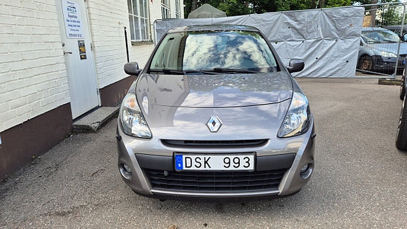 Renault Clio 3 of 5