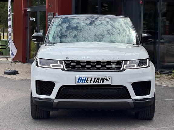 Land Rover Range Rover Sport 3 of 5
