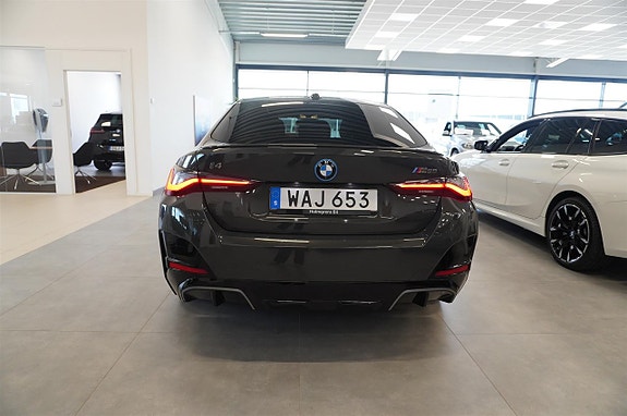BMW i4 5 of 5