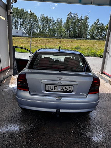 Opel Astra 3 of 5