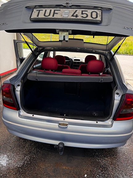 Opel Astra 4 of 5