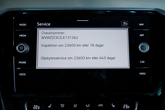 Volkswagen Passat Alltrack 19 of 30