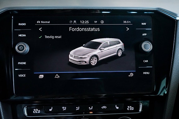 Volkswagen Passat Alltrack 18 of 30