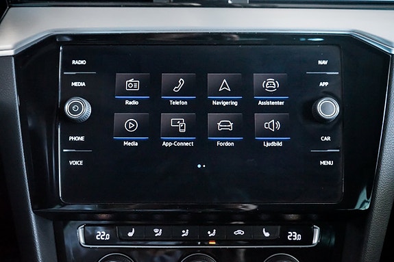 Volkswagen Passat Alltrack 15 of 30