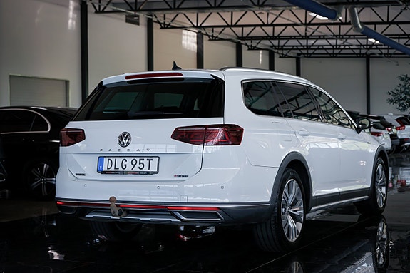 Volkswagen Passat Alltrack 5 of 5