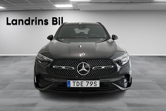 Mercedes-Benz GLC220 d 2 of 5