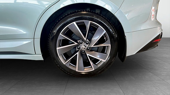 Skoda Enyaq 6 of 12
